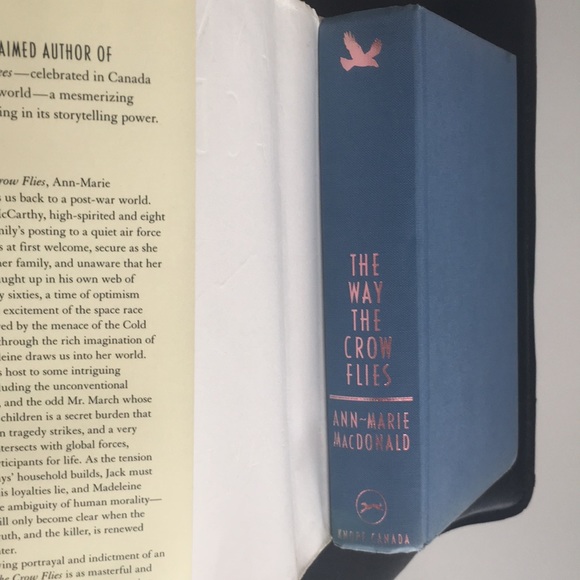Ann-Marie Macdonald The Way the Crow Flies - Picture 4 of 8